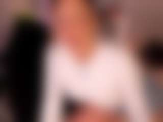 Live cam show with AmyWoods - Cowgirl on studioflirtlive.com
