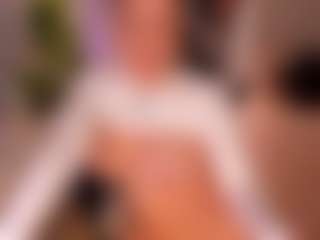 Live cam show with AmyWoods - Cowgirl on Cam Slut