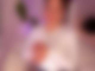 Live cam show with AmyWoods - Cute on PervPlay.com