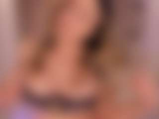 AmyWoods's Live Sex Cam Show