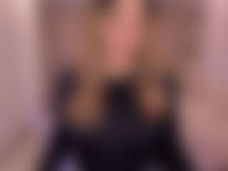 AmyWoods's Live Sex Cam Show