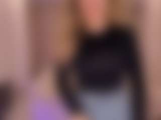 Live cam show with AmyWoods - Strip on Fling VIP Chat