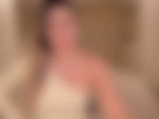 AmyWoods's Live Sex Cam Show