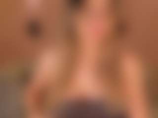 AmyWoods's Live Sex Cam Show
