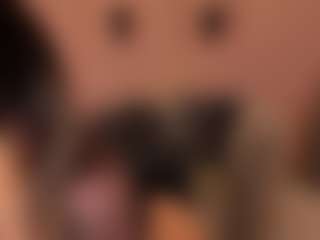 Live cam show with AmyWoods - College Lovense on AdultVida.com