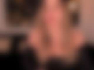 AmyWoods's Live Sex Cam Show