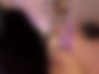 AmyWoods's Live Sex Cam Show
