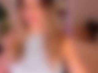 AmyWoods's Live Sex Cam Show