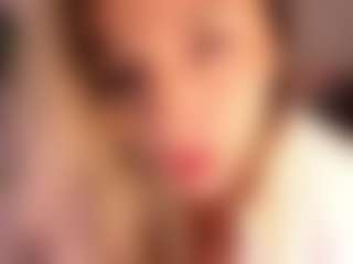 Live cam show with AmyWoods - Average on pussylord.com