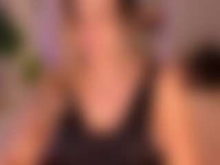 AmyWoods's Live Sex Cam Show