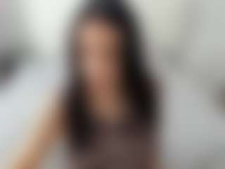 Live cam show with Lovelymichellex - Latina MILF on Dare Cams