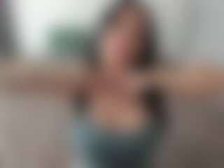 Live cam show with Lovelymichellex - Curvy MILF on liverealitysex.com