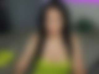 Live cam show with Lovelymichellex - Latina MILF on livesexfox.com