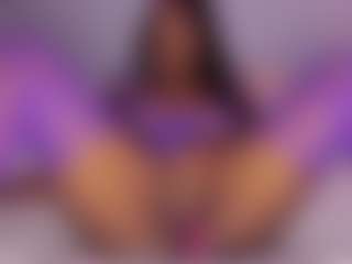 isis_goddess MILF webcam performer live streaming