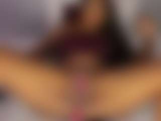Live cam show with isis_goddess - Fingering on liverealitysex.com
