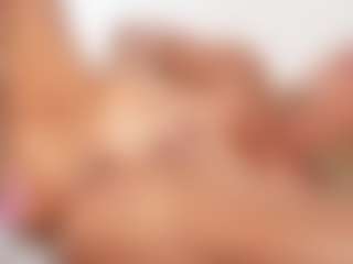 FitMilfBecca's Live Sex Cam Show