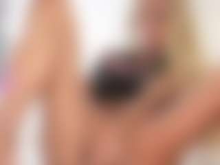 FitMilfBecca's Live Sex Cam Show
