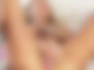 FitMilfBecca's Live Sex Cam Show