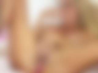FitMilfBecca's Live Sex Cam Show