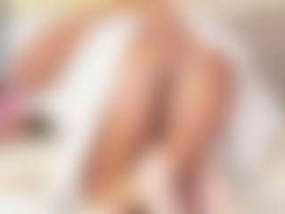 FitMilfBecca's Live Sex Cam Show