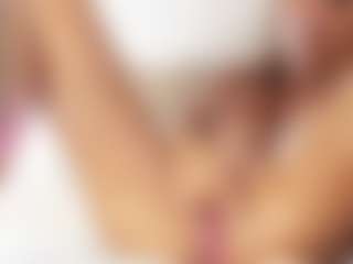 FitMilfBecca's Live Sex Cam Show