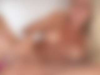 FitMilfBecca's Live Sex Cam Show
