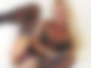 FitMilfBecca's Live Sex Cam Show