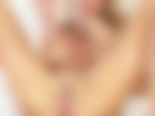 FitMilfBecca's Live Sex Cam Show