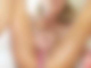 FitMilfBecca's Live Sex Cam Show