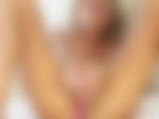 FitMilfBecca's Live Sex Cam Show