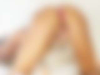 FitMilfBecca's Live Sex Cam Show
