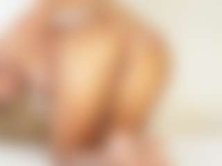 FitMilfBecca's Live Sex Cam Show