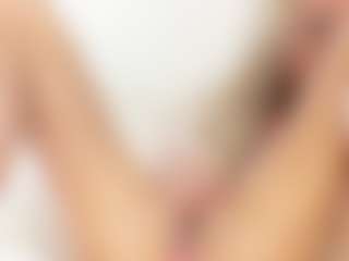 FitMilfBecca's Live Sex Cam Show