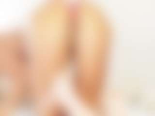 FitMilfBecca's Live Sex Cam Show