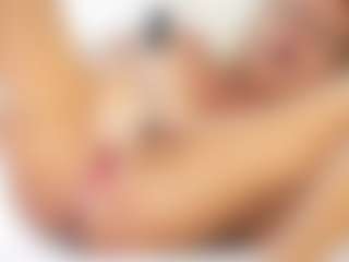 FitMilfBecca's Live Sex Cam Show