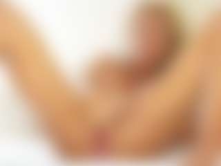 FitMilfBecca's Live Sex Cam Show