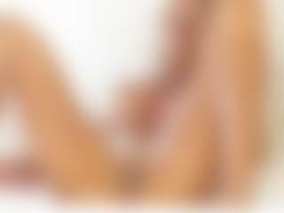 FitMilfBecca's Live Sex Cam Show
