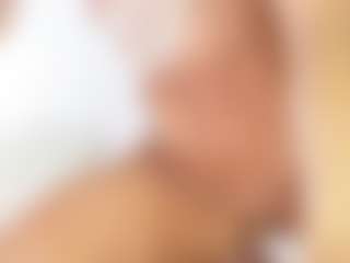 FitMilfBecca's Live Sex Cam Show