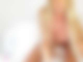 FitMilfBecca's Live Sex Cam Show
