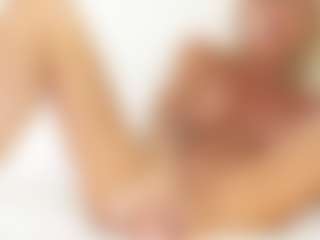 FitMilfBecca's Live Sex Cam Show