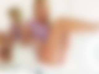 FitMilfBecca's Live Sex Cam Show