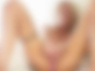 FitMilfBecca's Live Sex Cam Show