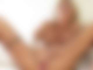 FitMilfBecca's Live Sex Cam Show