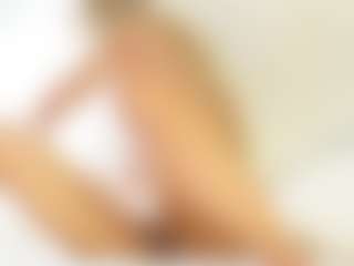 FitMilfBecca's Live Sex Cam Show