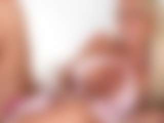 FitMilfBecca's Live Sex Cam Show