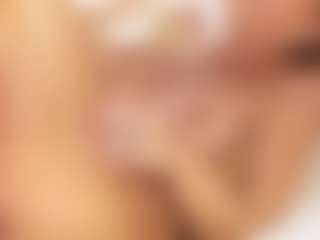 FitMilfBecca's Live Sex Cam Show