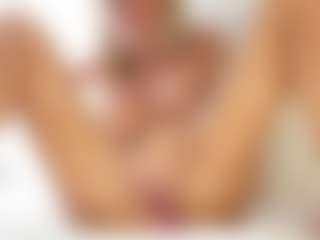 FitMilfBecca's Live Sex Cam Show
