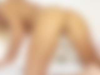 FitMilfBecca's Live Sex Cam Show