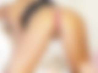 FitMilfBecca's Live Sex Cam Show