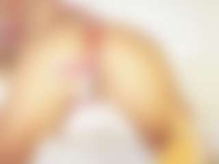 FitMilfBecca's Live Sex Cam Show